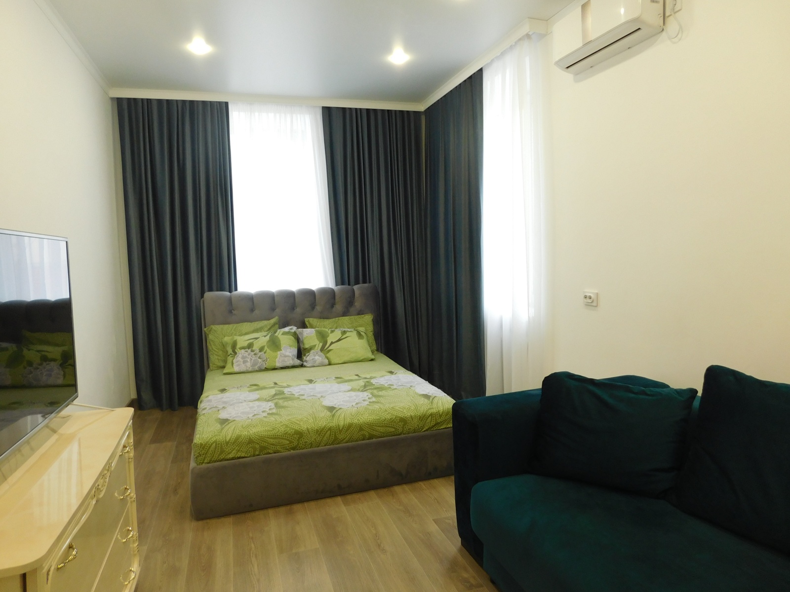 Центр Цветник Радон пр. Кирова  47а