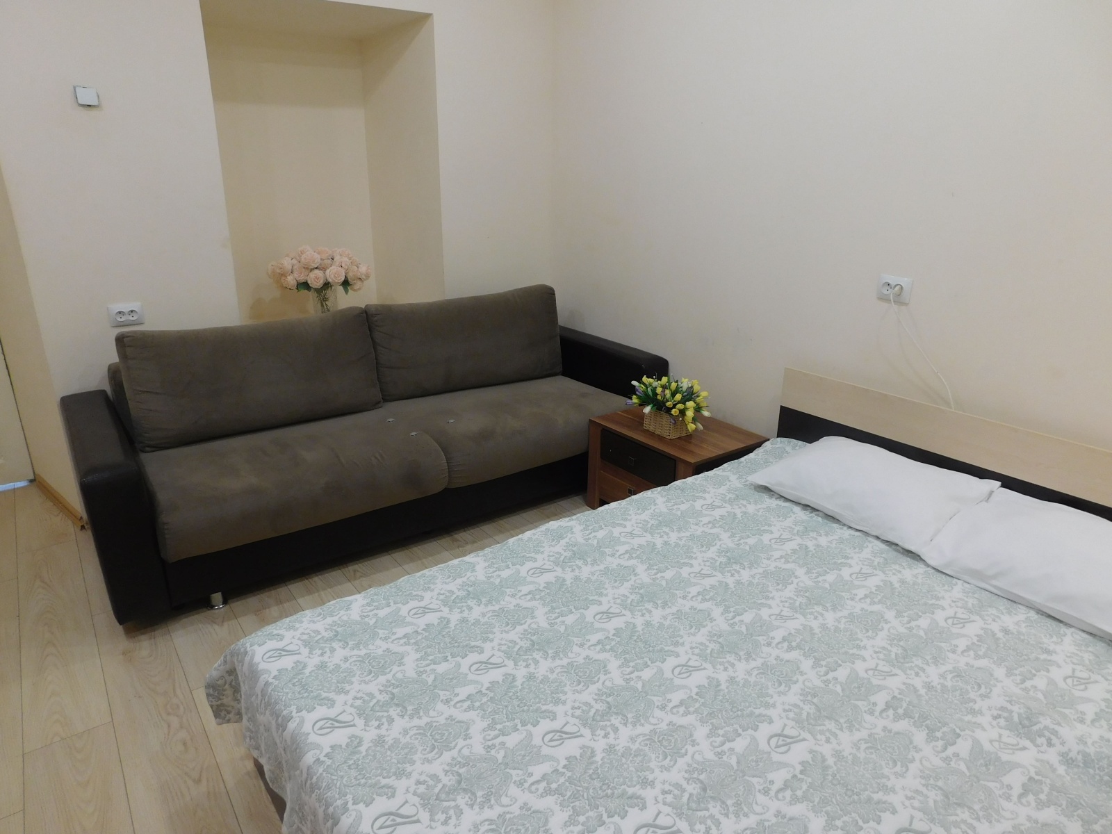 Центр Цветник Радон Кирова 7