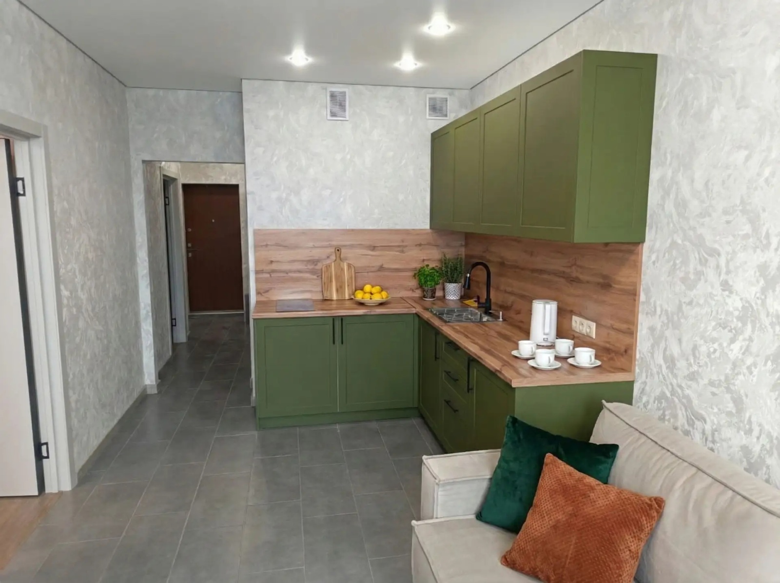 Центр цветник радон Бунимовича 1-43