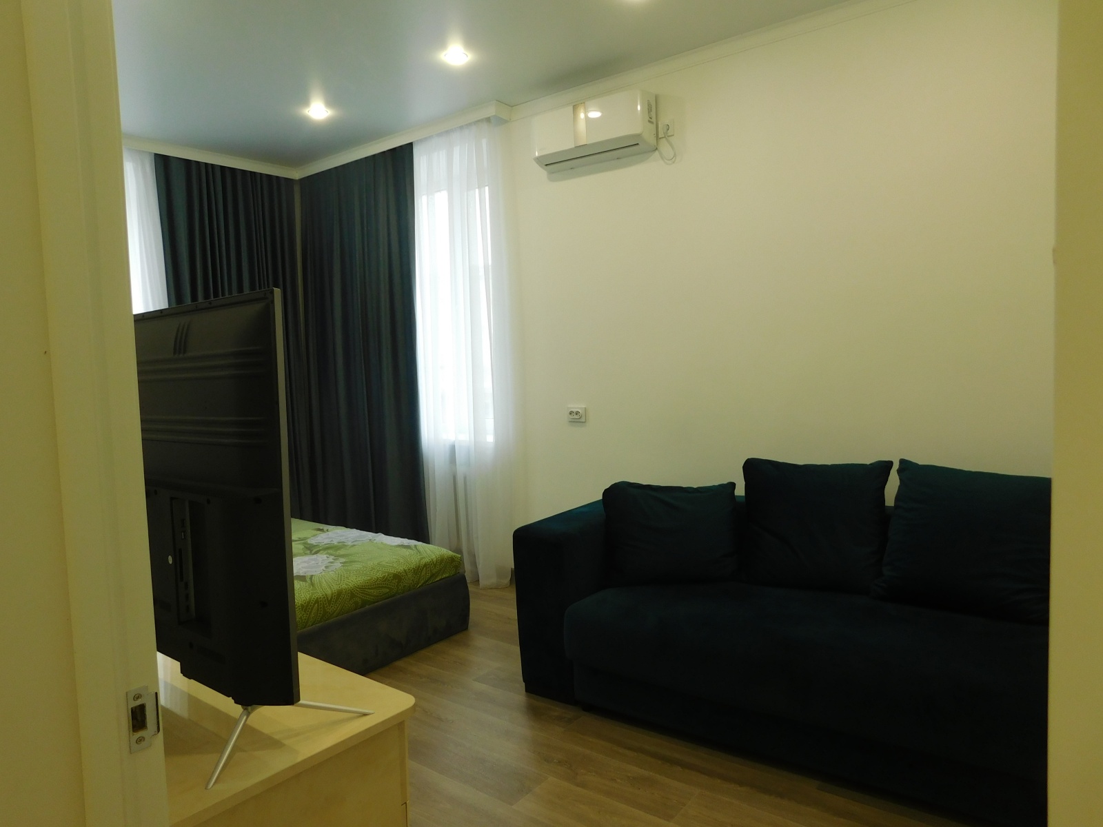 Центр Цветник Радон пр. Кирова  47а