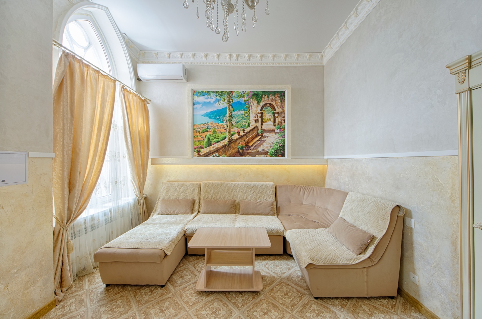 Holiday Home Lux